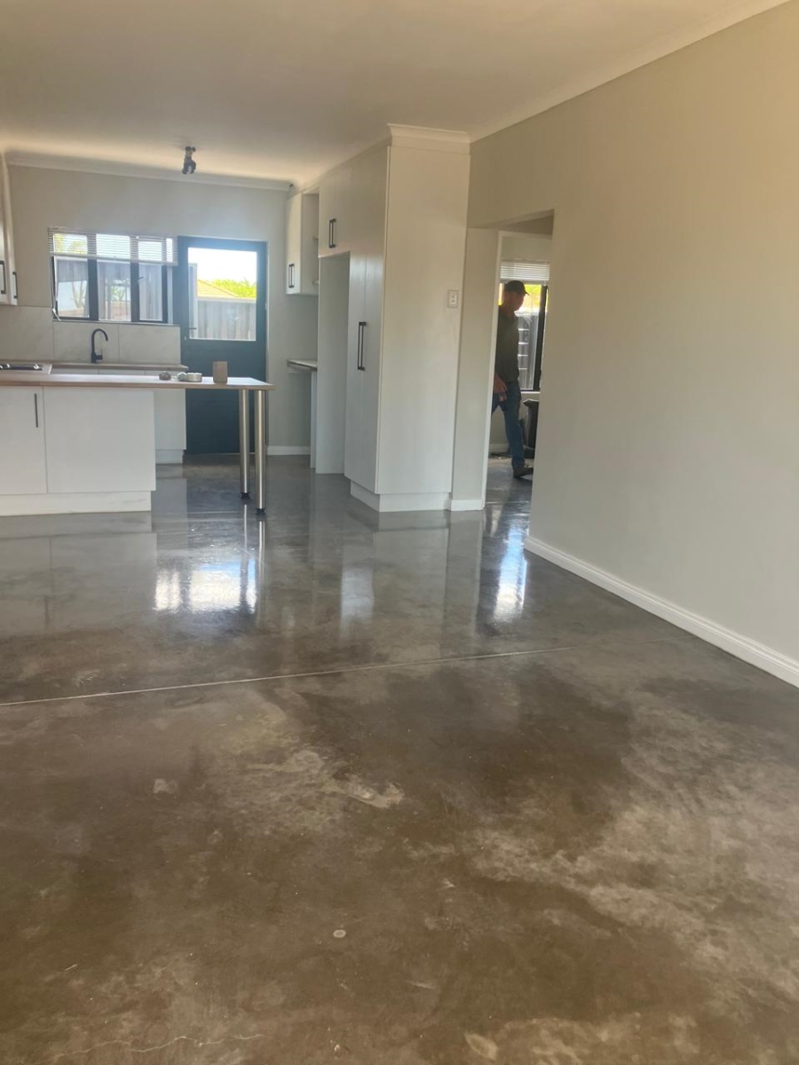 To Let 2 Bedroom Property for Rent in Windsor Park Eastern Cape